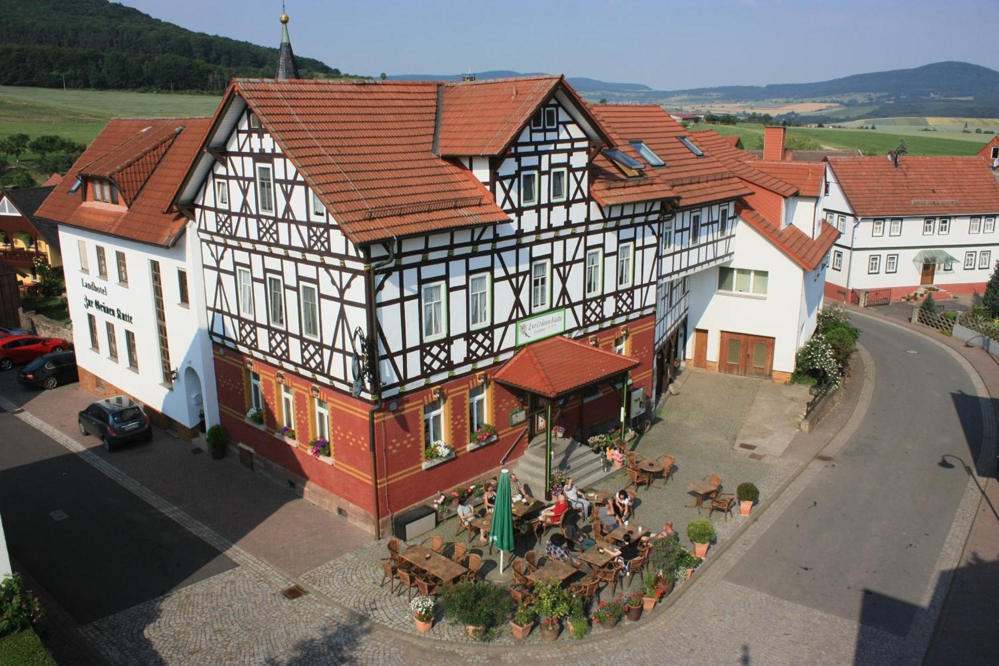Landhotel Zur Gruenen Kutte Bernshausen Exterior photo